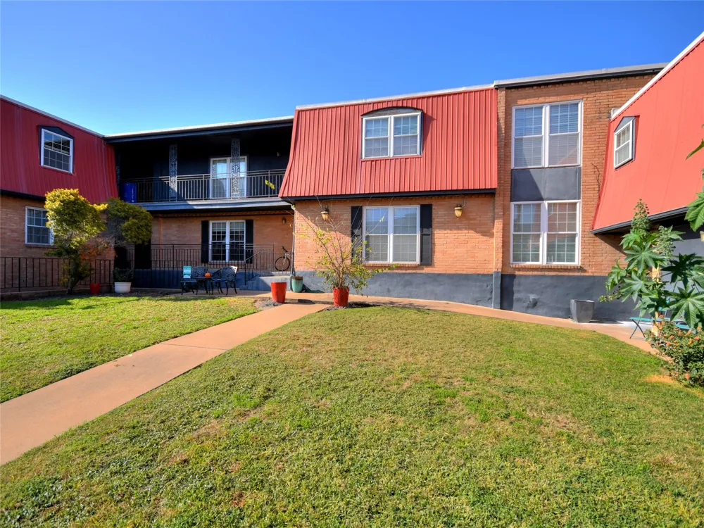 900 S Lamar Boulevard #311 Austin, TX 78704