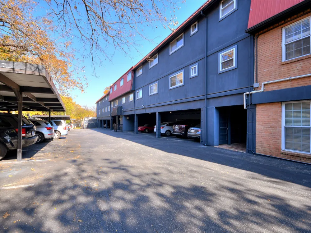 900 S Lamar Boulevard #311 Austin, TX 78704