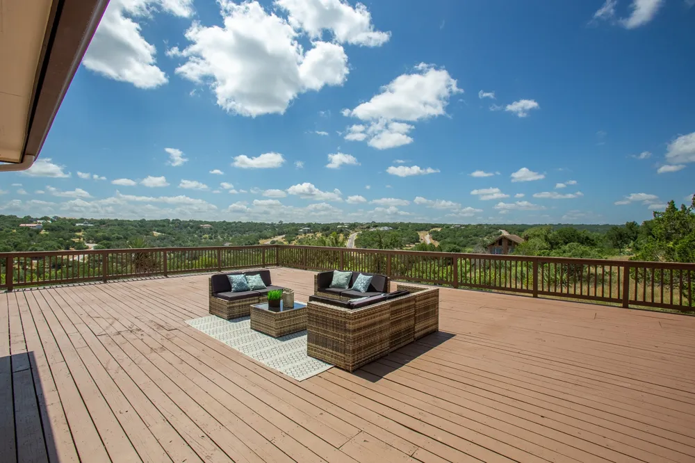715 Fawn Horseshoe Bay, TX 78657