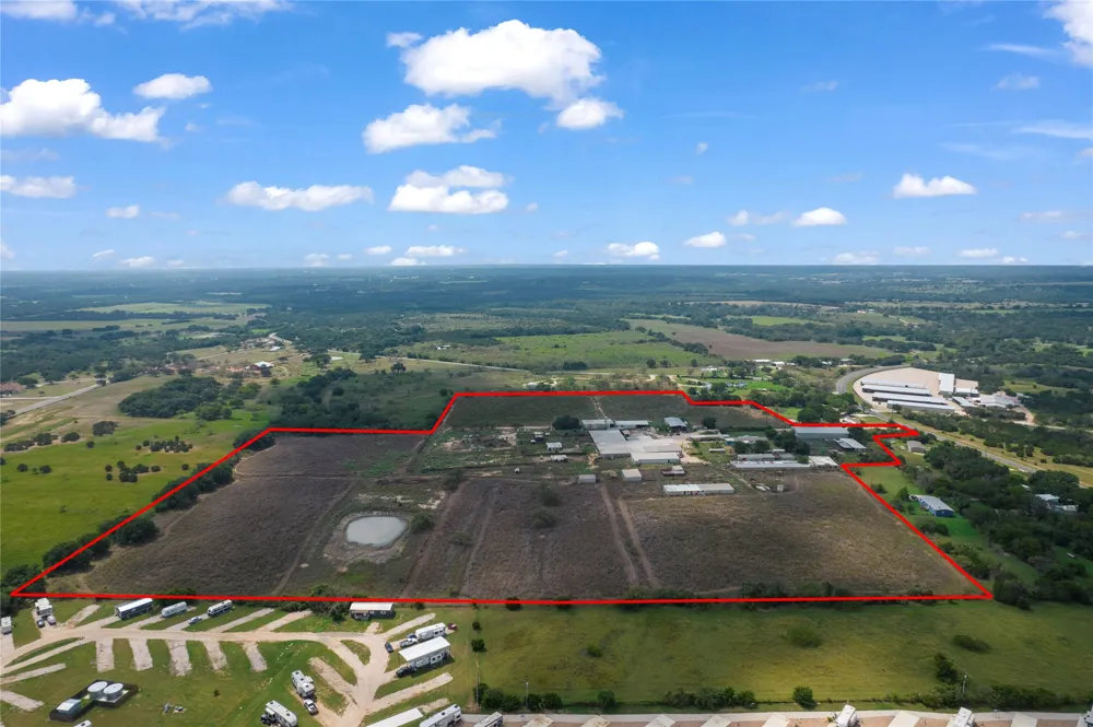 1805 S Fm 1174 Bertram, TX 78605