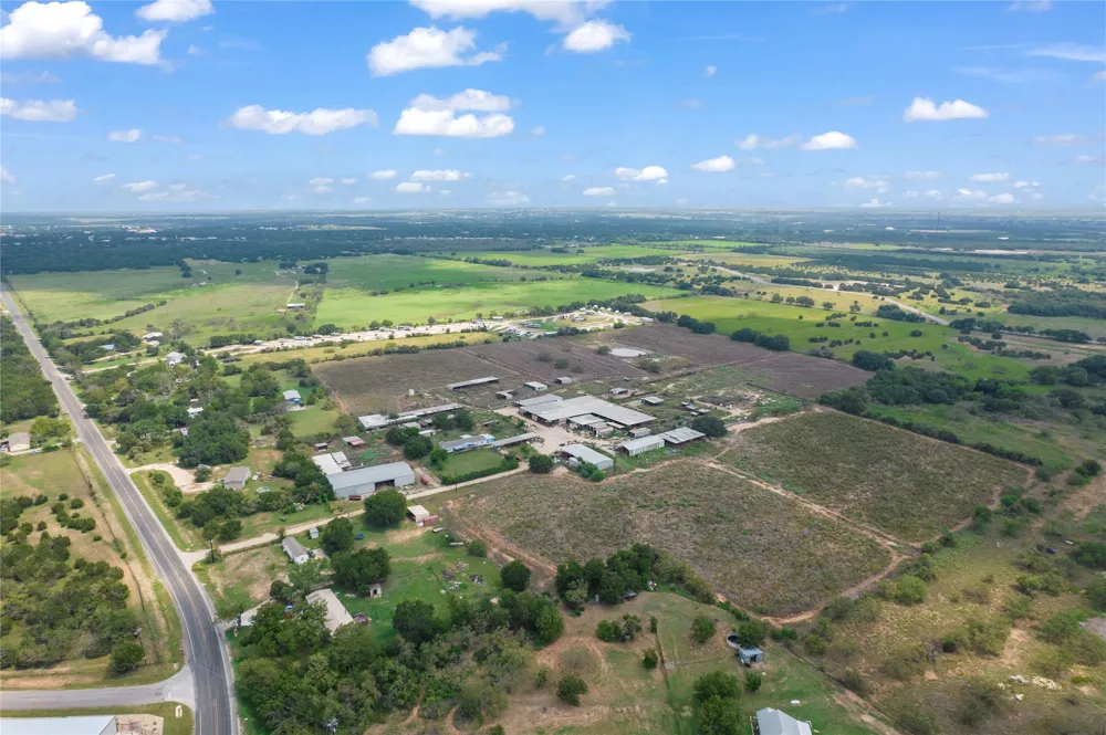1805 S Fm 1174 Bertram, TX 78605