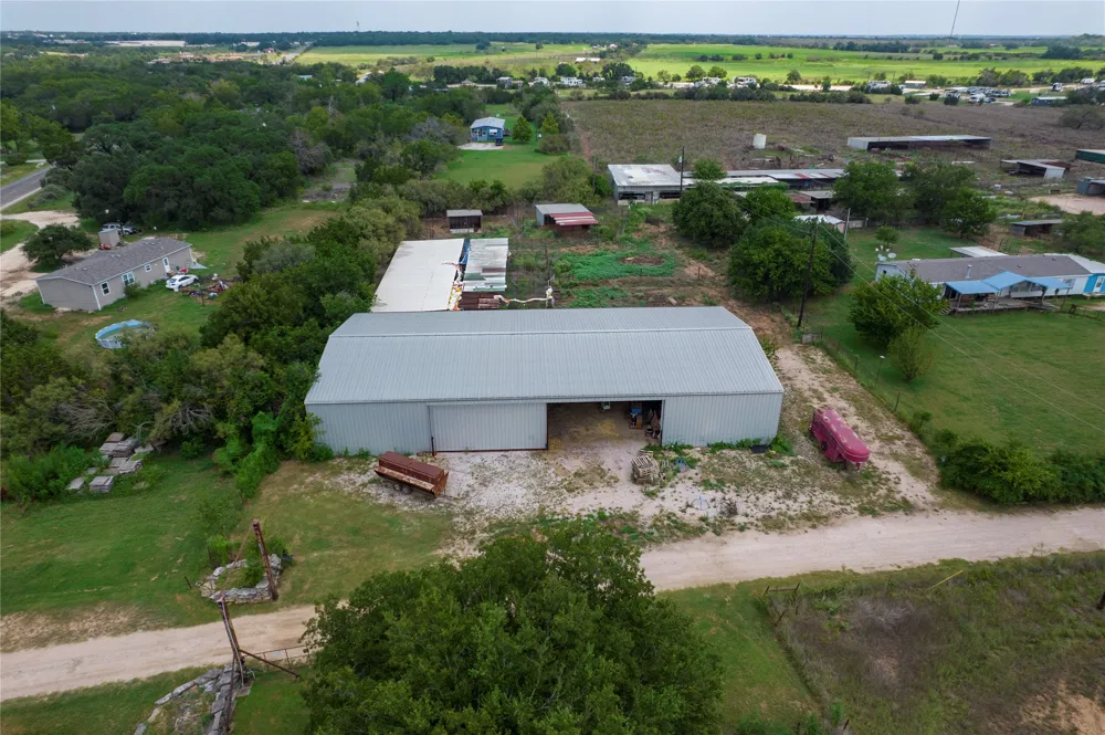1805 S Fm 1174 Bertram, TX 78605