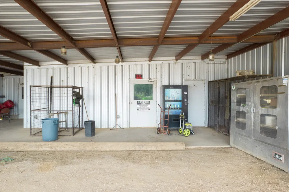 1805 S Fm 1174 Bertram, TX 78605