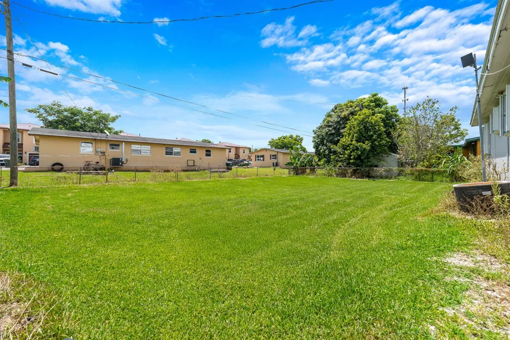 317 NW 14th Street Belle Glade, FL 33430