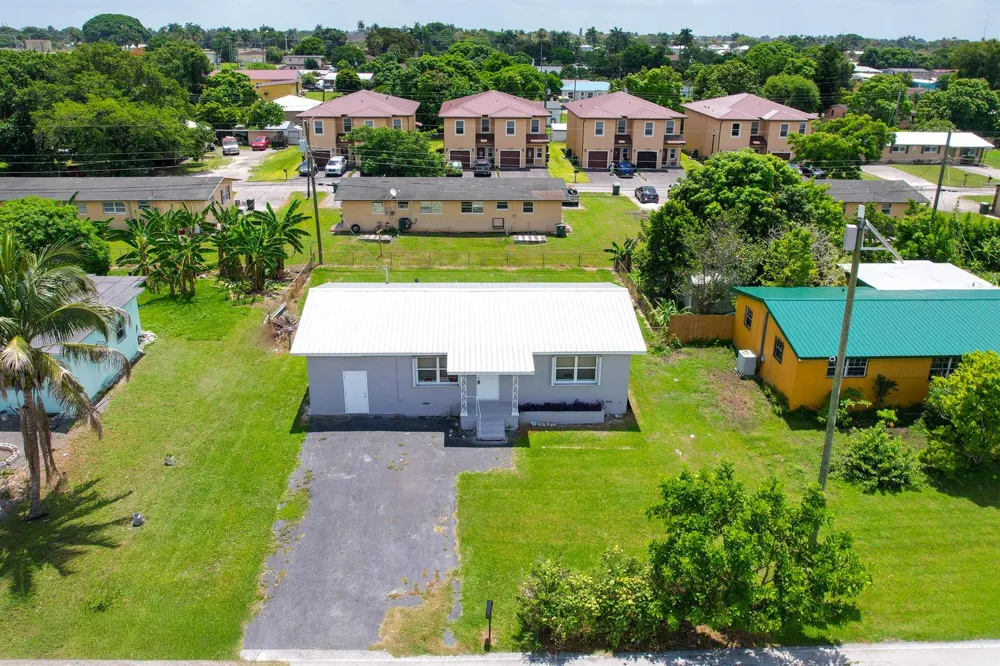317 NW 14th Street Belle Glade, FL 33430