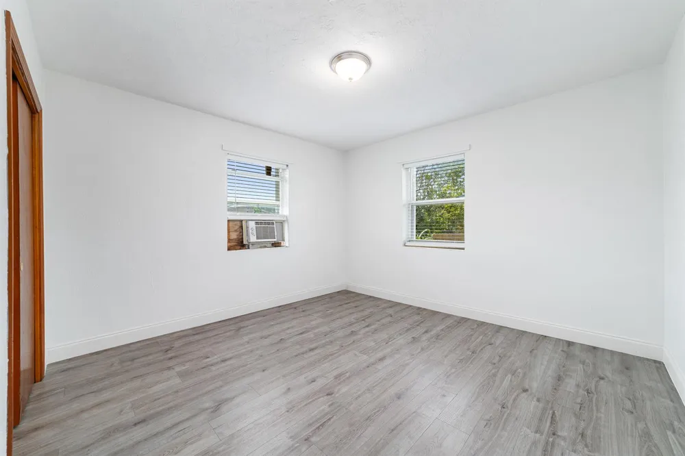 317 NW 14th Street Belle Glade, FL 33430