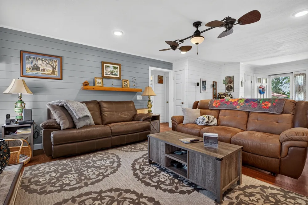 496 Sunset Dr Sparta, TN 38583