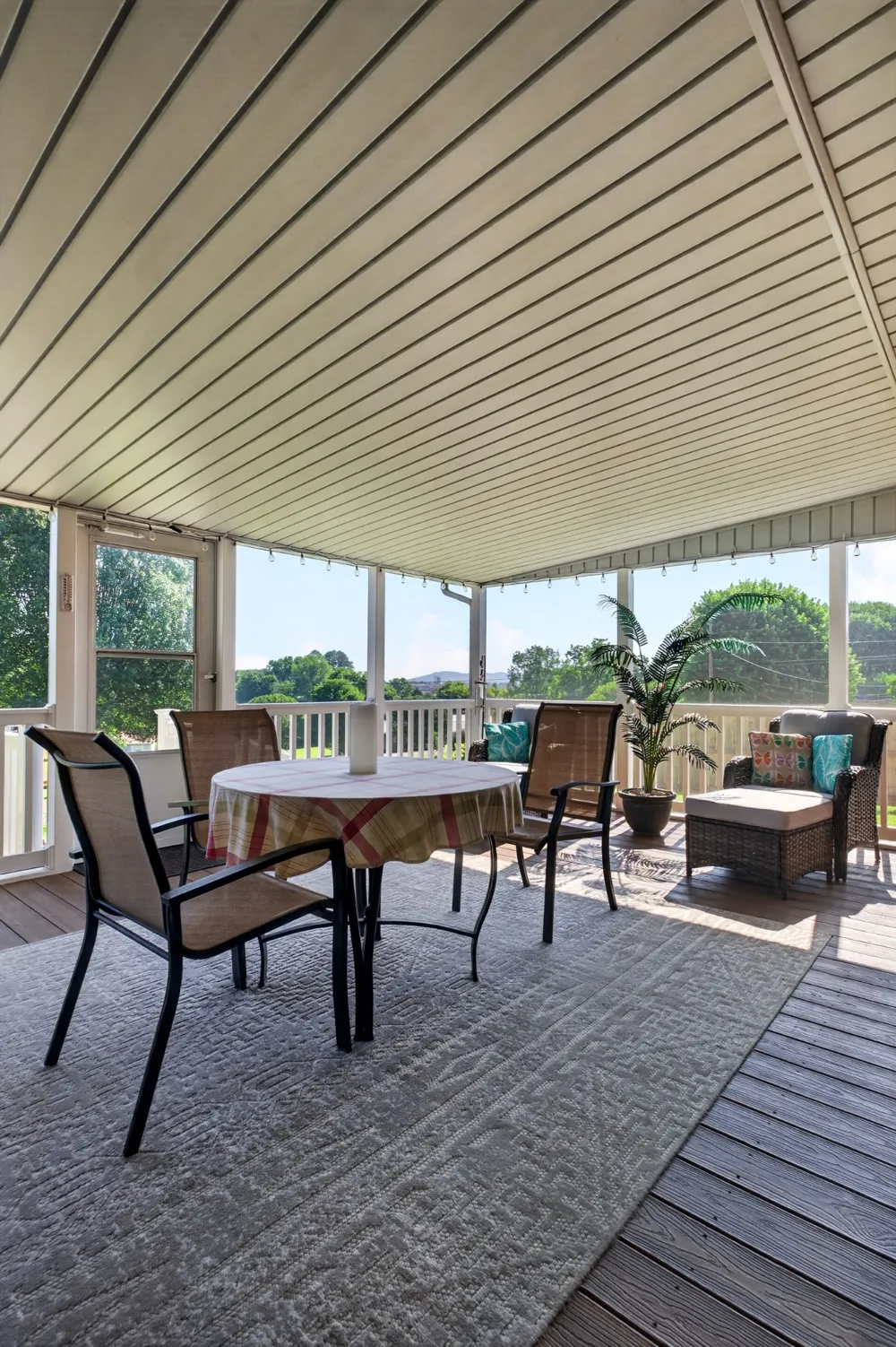 496 Sunset Dr Sparta, TN 38583