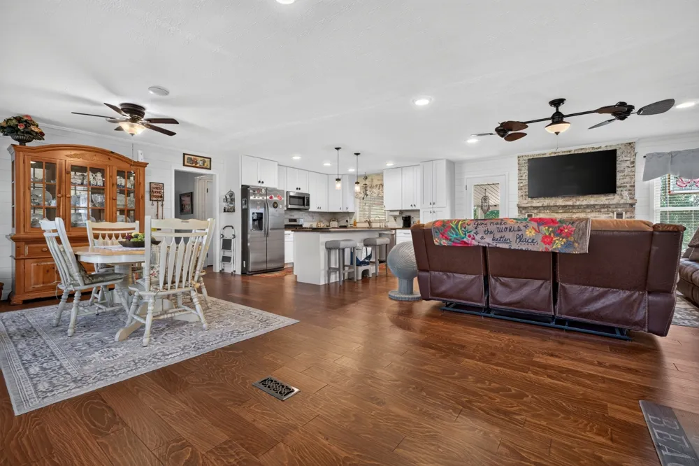 496 Sunset Dr Sparta, TN 38583