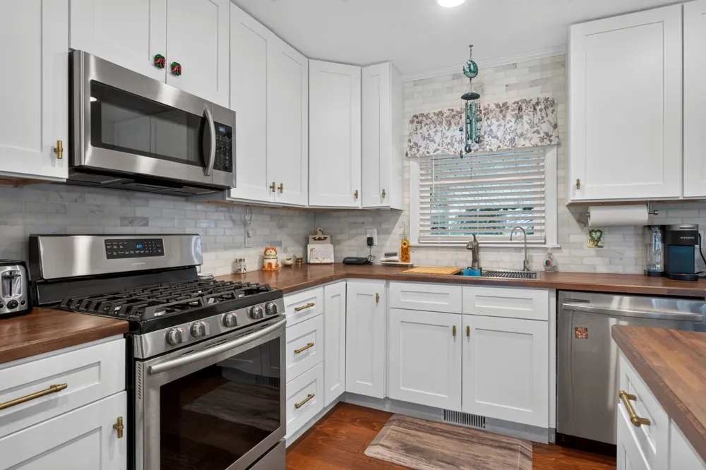496 Sunset Dr Sparta, TN 38583