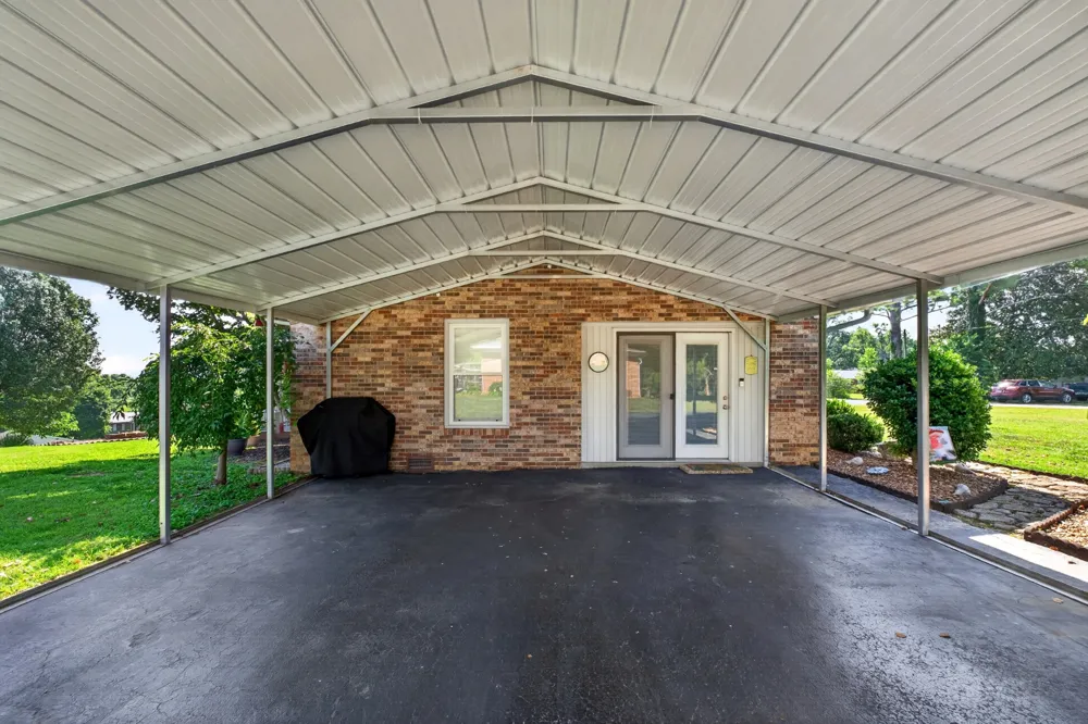 496 Sunset Dr Sparta, TN 38583