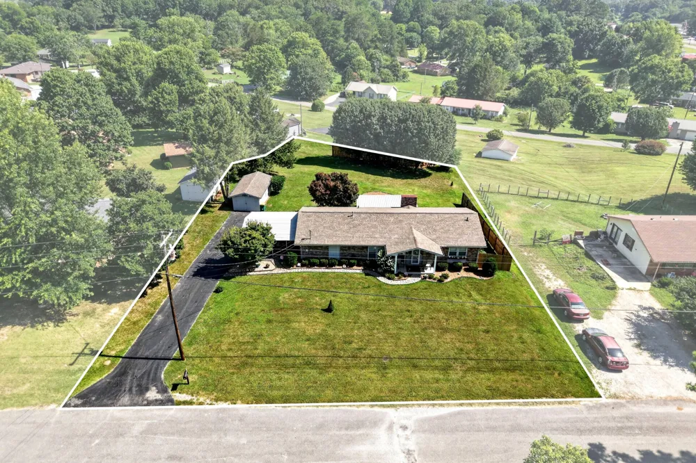 496 Sunset Dr Sparta, TN 38583