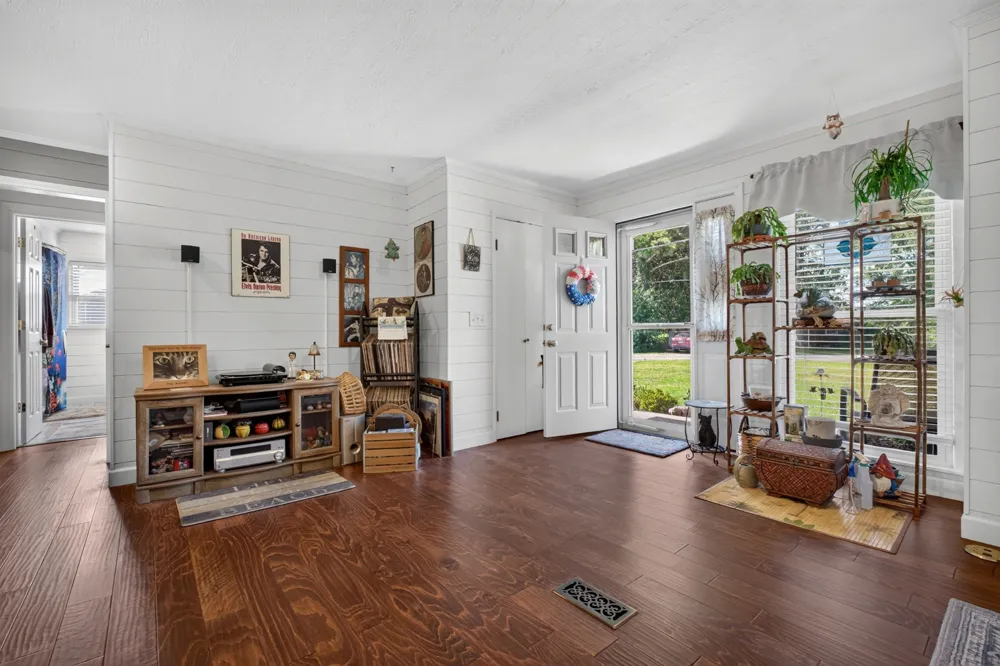 496 Sunset Dr Sparta, TN 38583