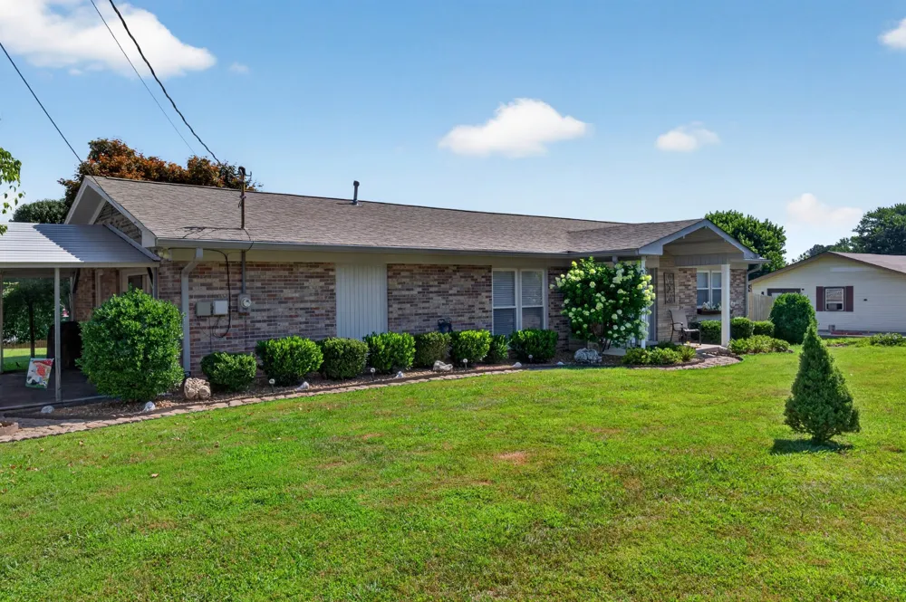 496 Sunset Dr Sparta, TN 38583