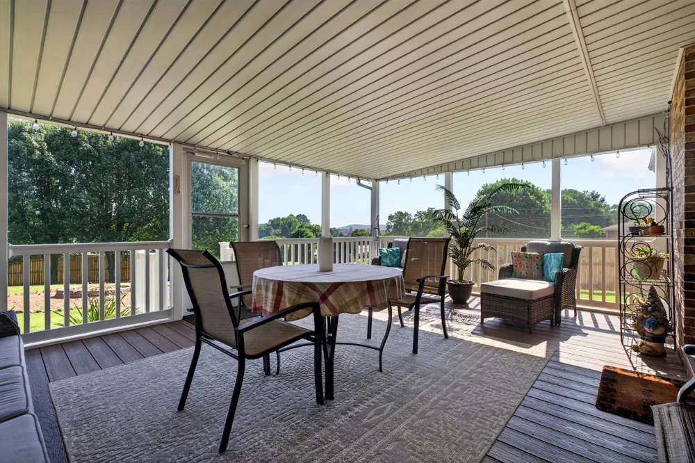 496 Sunset Dr Sparta, TN 38583