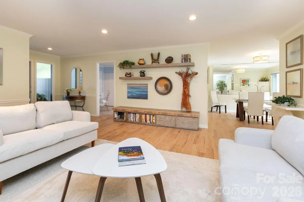 301 Crowfields Drive Asheville, NC 28803