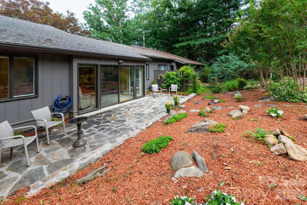 301 Crowfields Drive Asheville, NC 28803