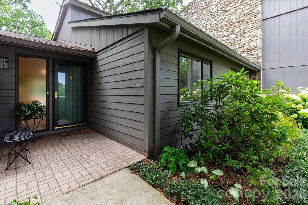 301 Crowfields Drive Asheville, NC 28803