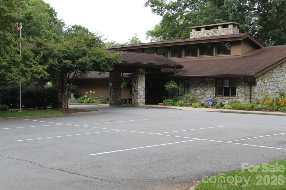 301 Crowfields Drive Asheville, NC 28803