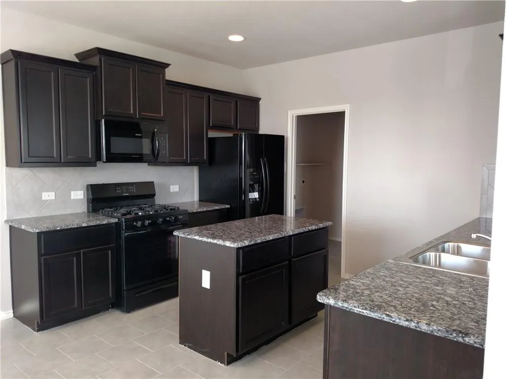 133 Flatland Trail San Marcos, TX 78666