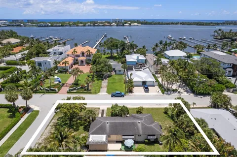 1725 Lakeside Drive