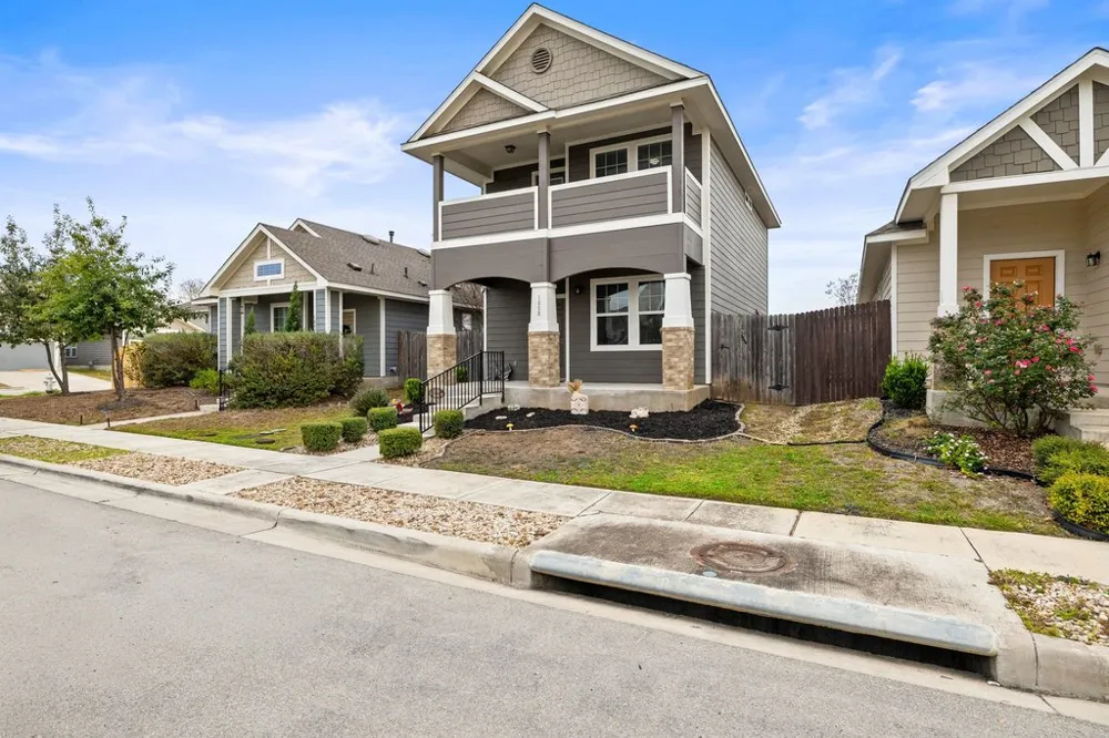 1058 Sand Post Place San Marcos, TX 78666