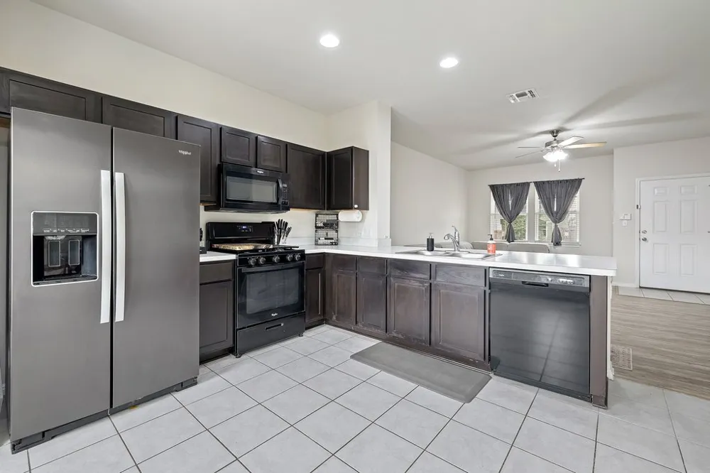 1058 Sand Post Place San Marcos, TX 78666