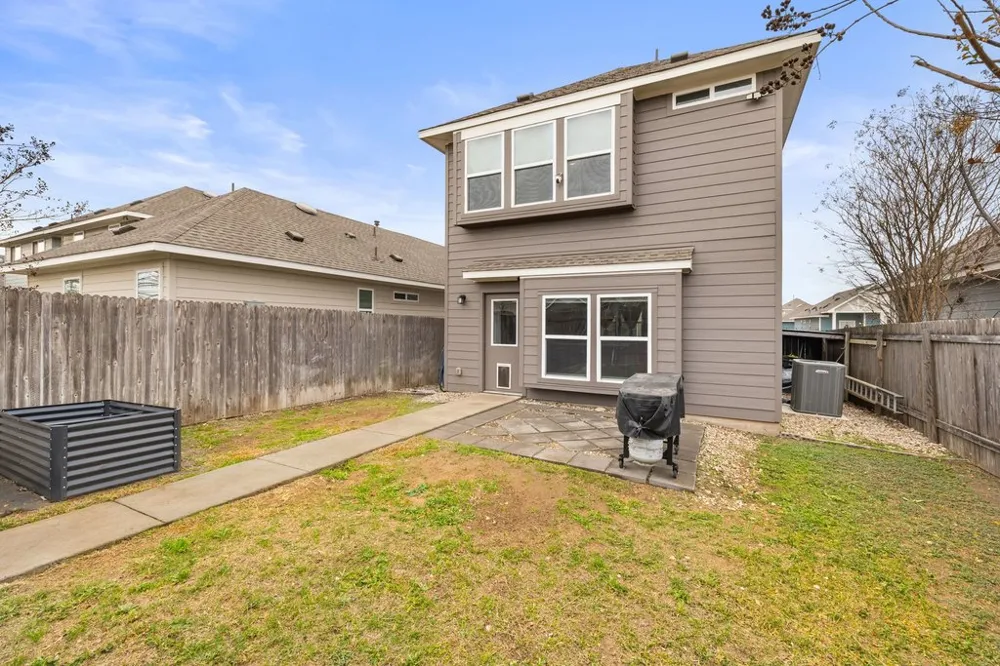 1058 Sand Post Place San Marcos, TX 78666