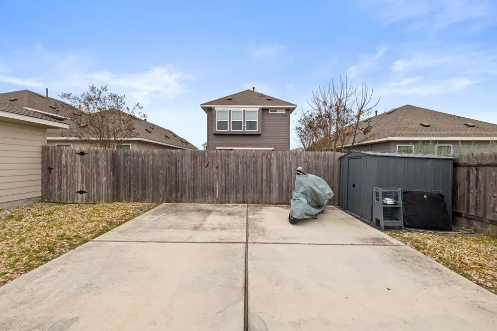 1058 Sand Post Place San Marcos, TX 78666
