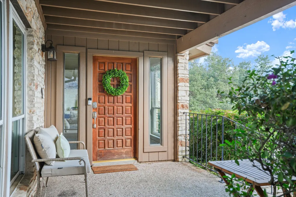 209 Crescent Bluff Lakeway, TX 78734