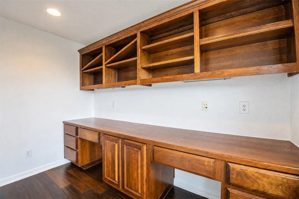 2260 Fernspring Drive Round Rock, TX 78665