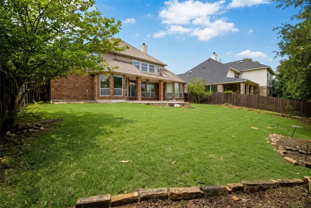 2260 Fernspring Drive Round Rock, TX 78665