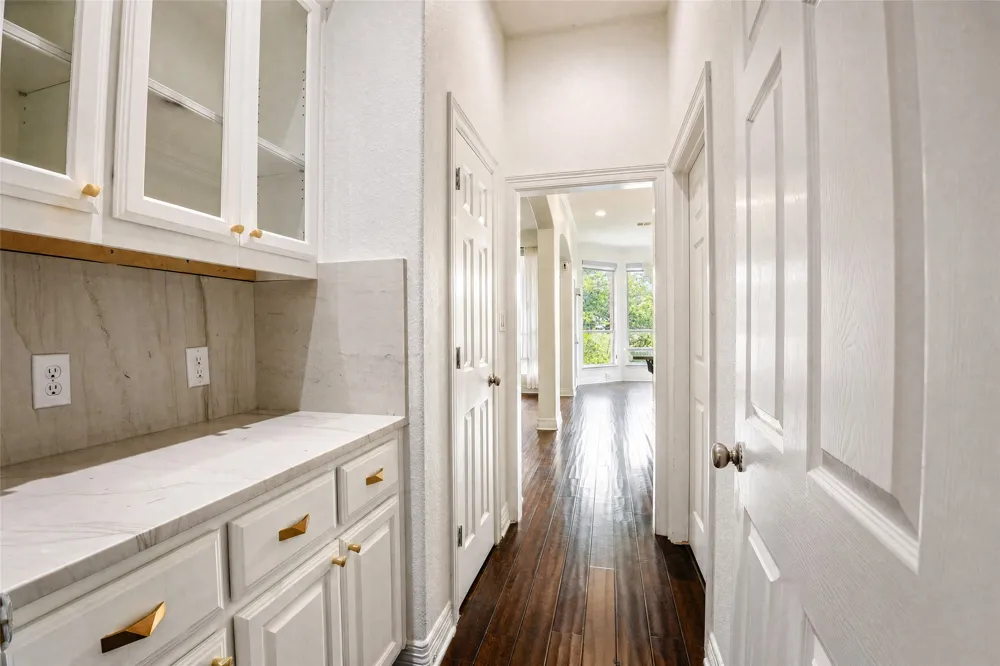 2260 Fernspring Drive Round Rock, TX 78665