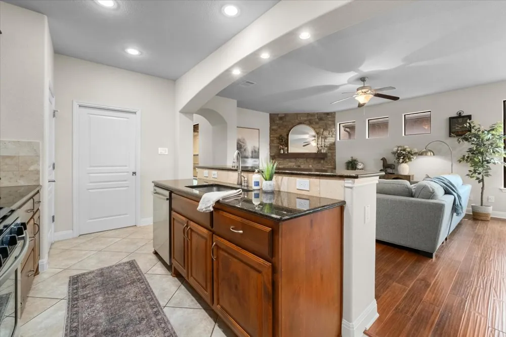 4332 Teravista Club Drive #44 Round Rock, TX 78665