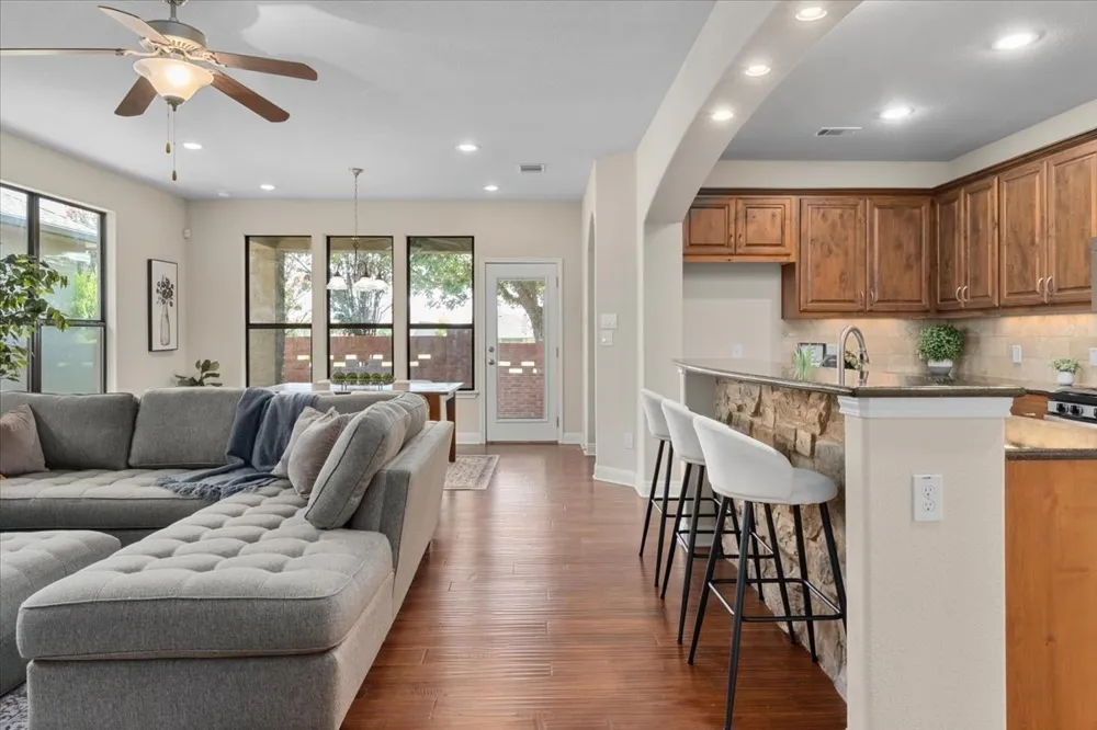 4332 Teravista Club Drive #44 Round Rock, TX 78665