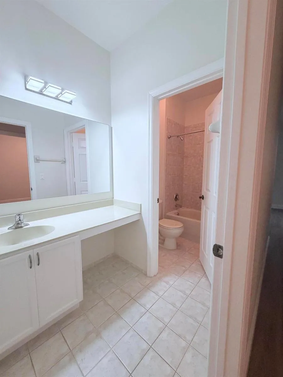 154 Village Boulevard #E Tequesta, FL 33469