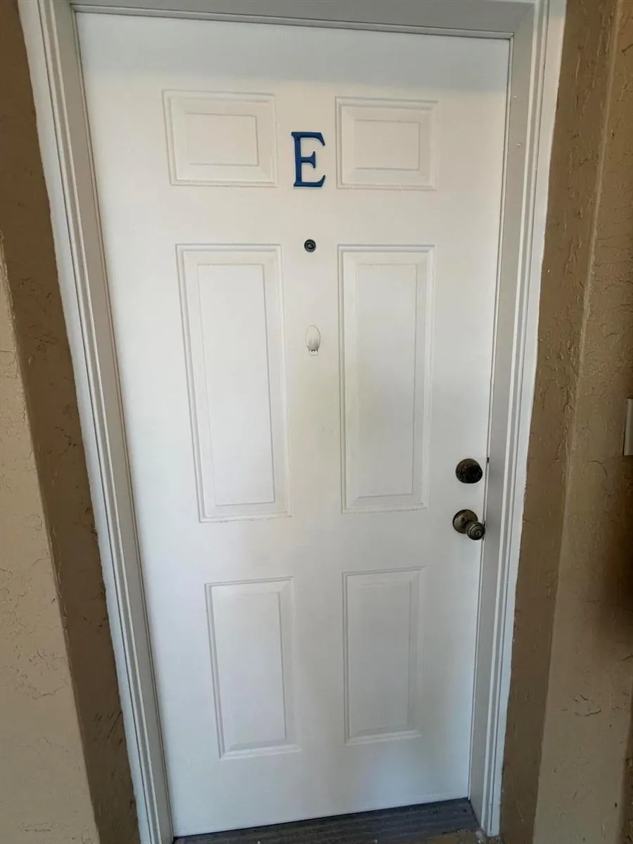 154 Village Boulevard #E Tequesta, FL 33469
