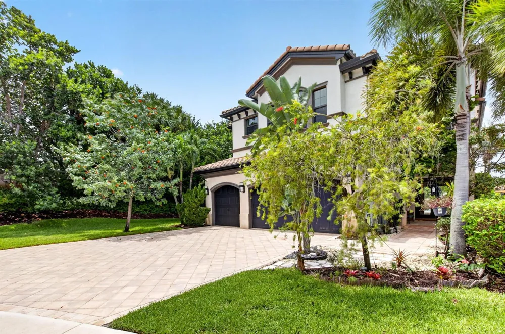 8991 Little Falls Way Delray Beach, FL 33446