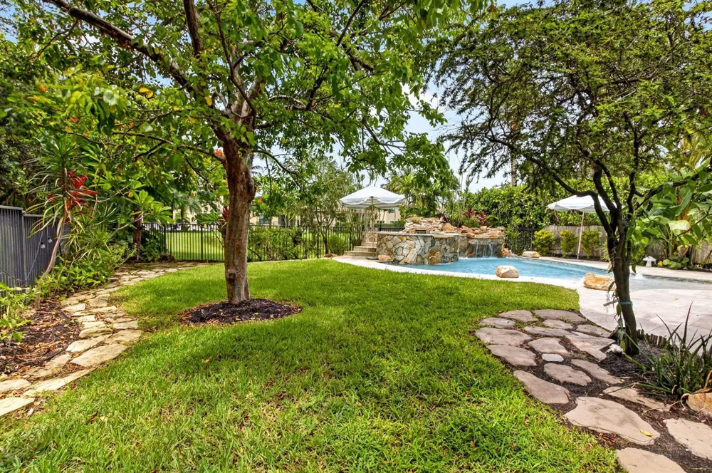 8991 Little Falls Way Delray Beach, FL 33446