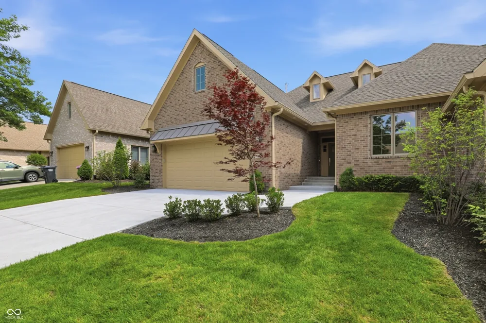 1569 Ashwood Court Greenwood, IN 46143