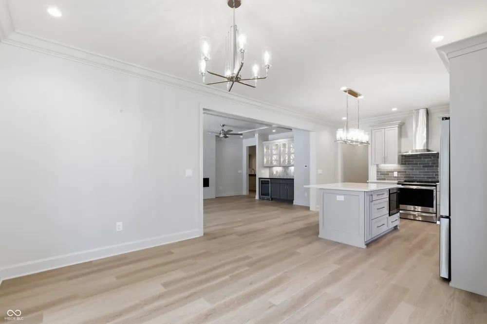 1569 Ashwood Court Greenwood, IN 46143