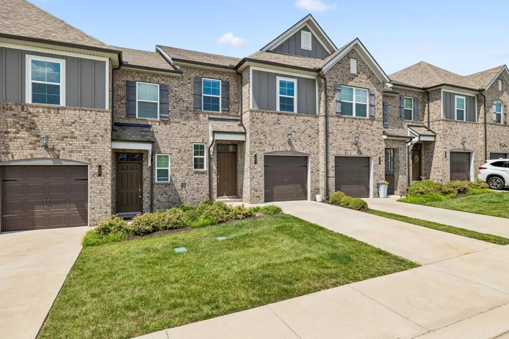 406 Wooden Shoe Way Lebanon, TN 37090