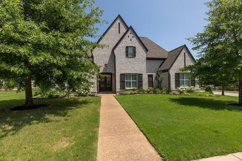 460 SAUNDERS CREEK CIR
