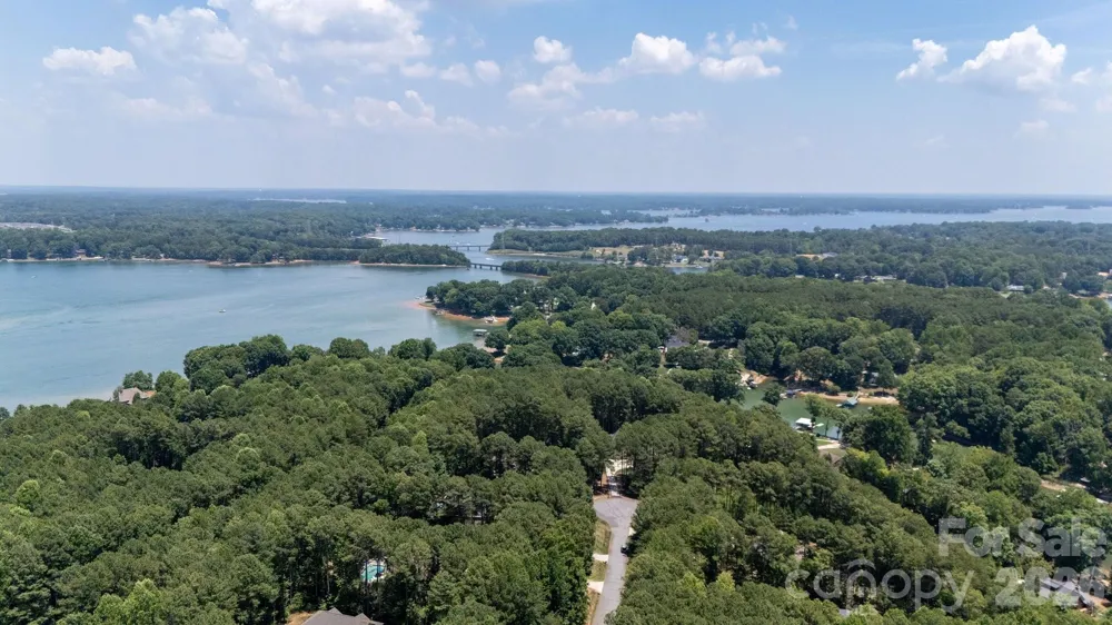7287 James Court Denver, NC 28037