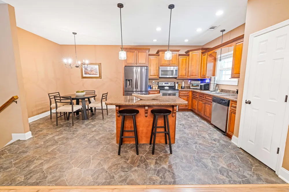 1210 Buckeye Rd Fayetteville, TN 37334
