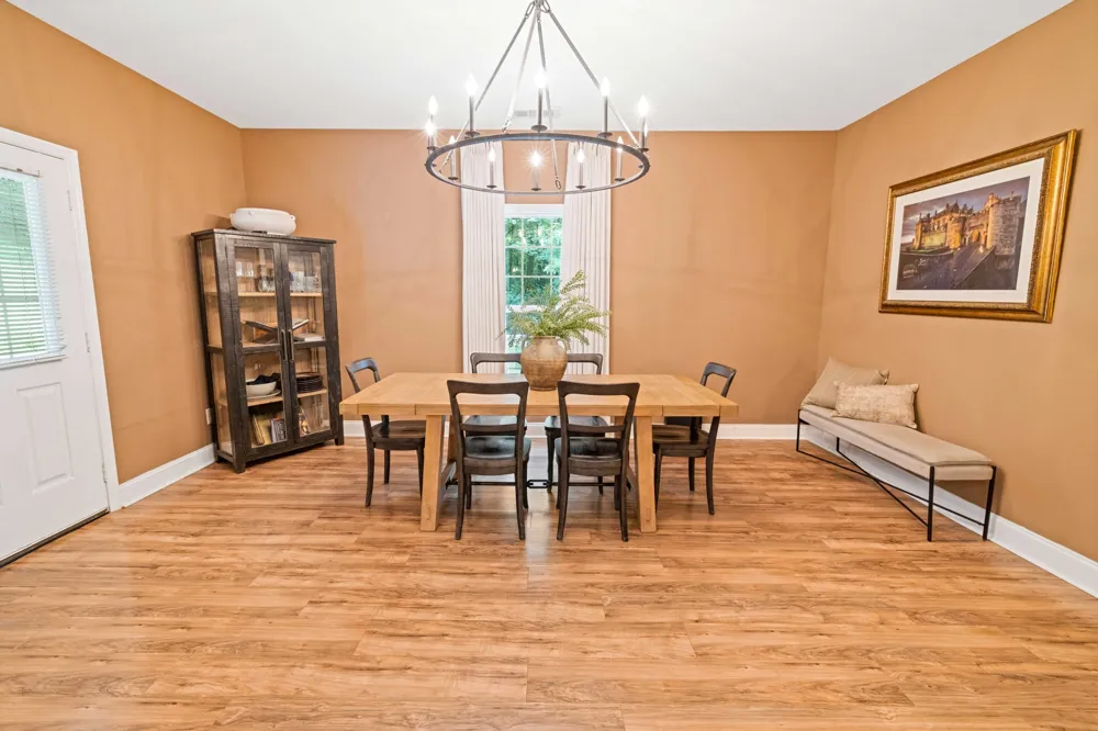 1210 Buckeye Rd Fayetteville, TN 37334