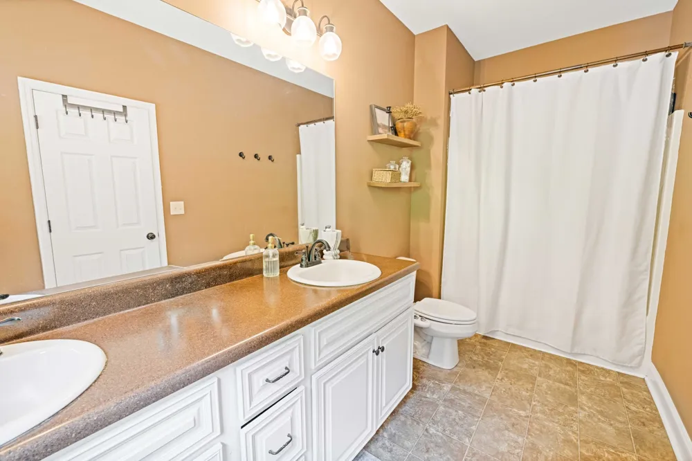 1210 Buckeye Rd Fayetteville, TN 37334