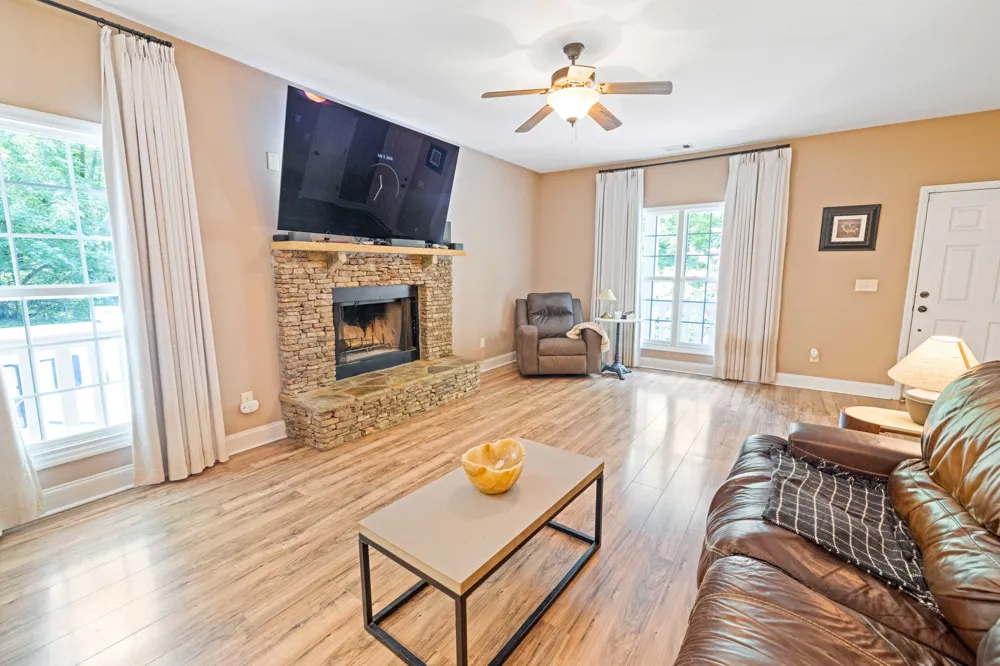 1210 Buckeye Rd Fayetteville, TN 37334