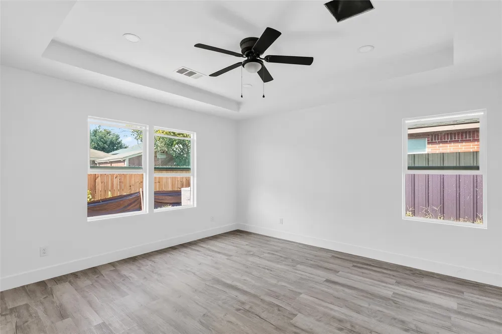 9704 Valley Mills Lane Dallas, TX 75227