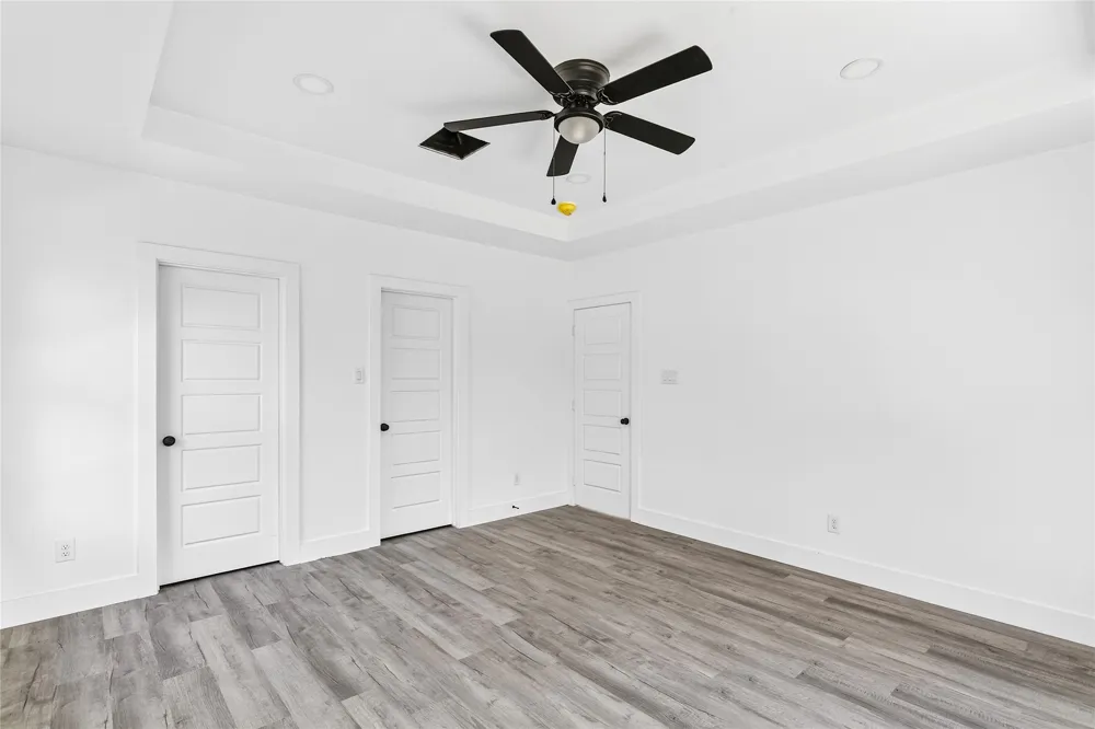 9704 Valley Mills Lane Dallas, TX 75227